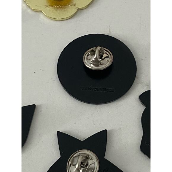 Erfworld battle crest pin set - Picture 4 of 5